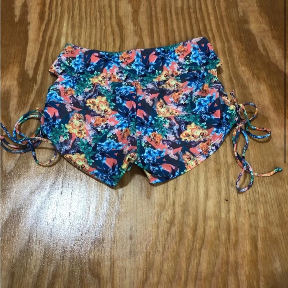 DOC Side String Shorts - Picture 4 of 5
